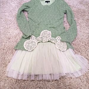 Adorable Tuled Sweater Tunic!!